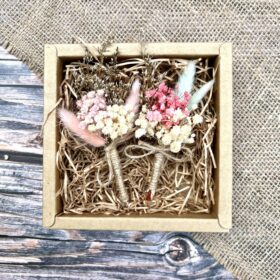 bó hoa khô mini dùng để trang trí hộp quà